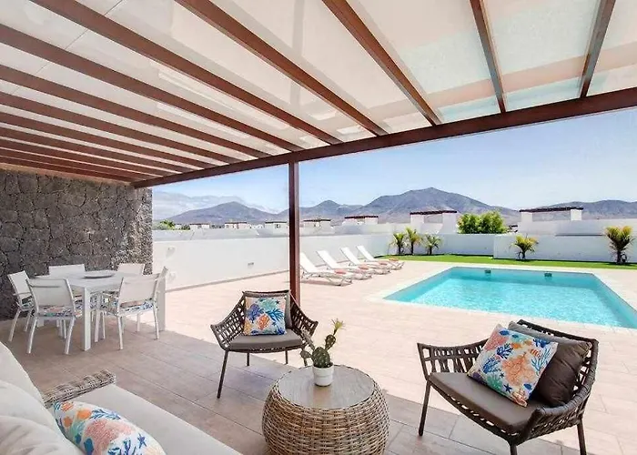 Homu Aura - Fantástica Con Piscina Privada Playa Blanca (Lanzarote)